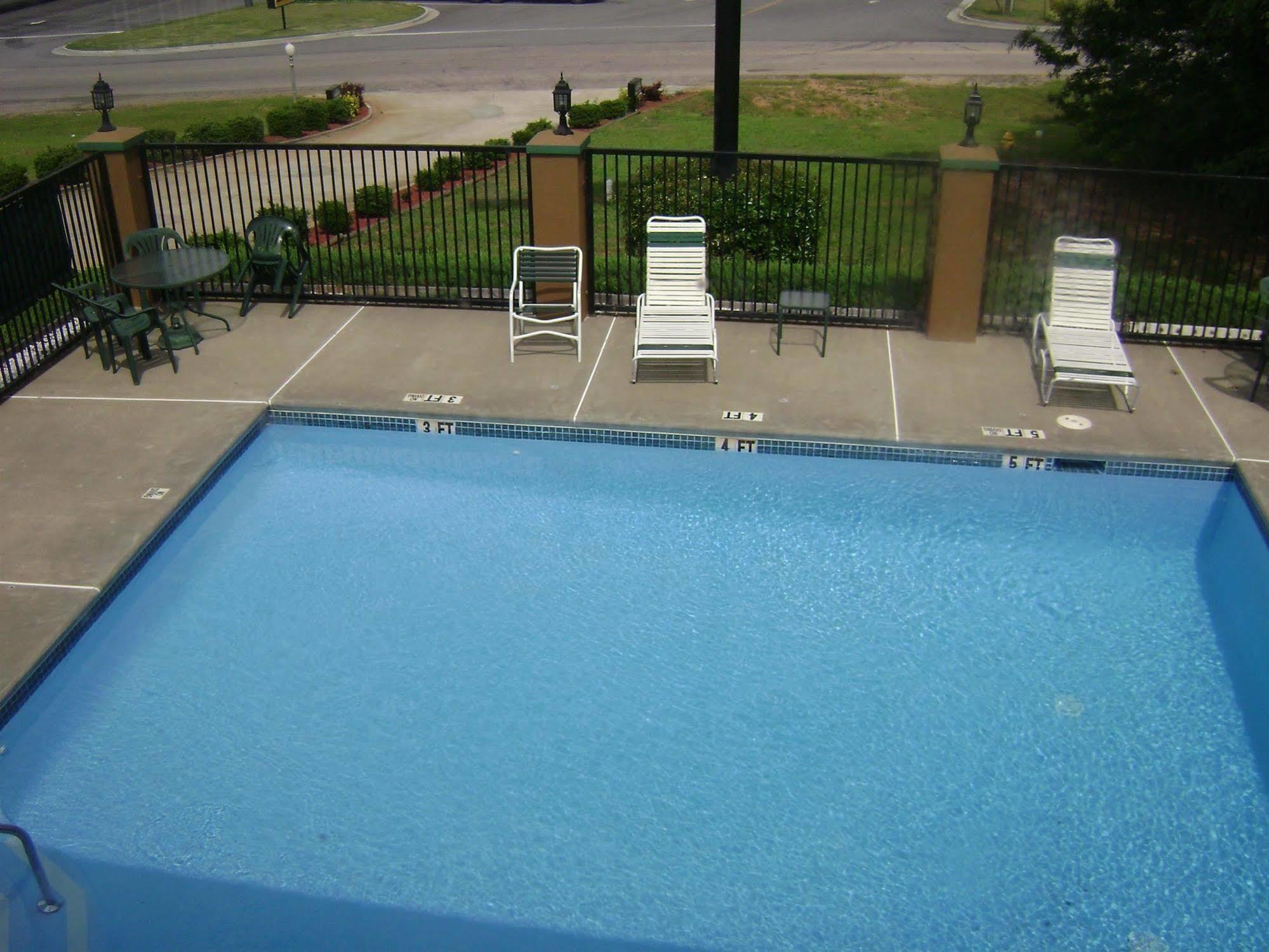 Garden Inn & Suites Hogansville Buitenkant foto